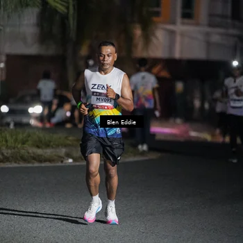 Runner Photo 7730650