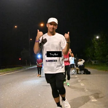 Runner Photo 7730652
