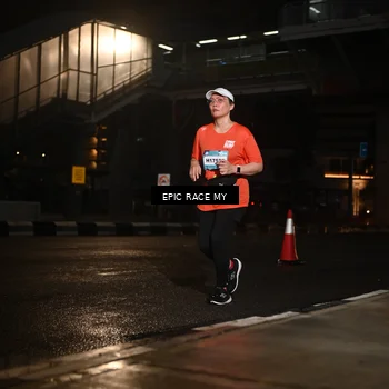 Runner Photo 7730665