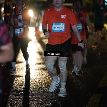 Runner Photo 7730667