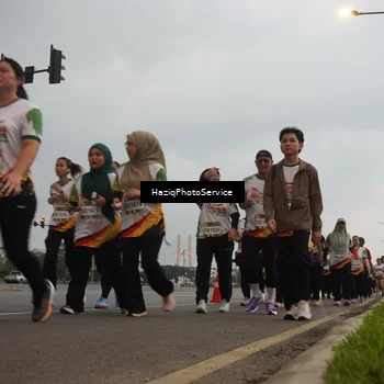 Runner Photo 7730693