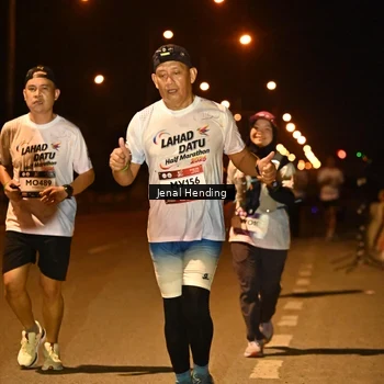 Runner Photo 7730698
