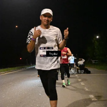 Runner Photo 7730700