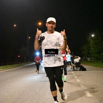 Runner Photo 7730720