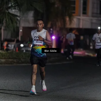 Runner Photo 7730726
