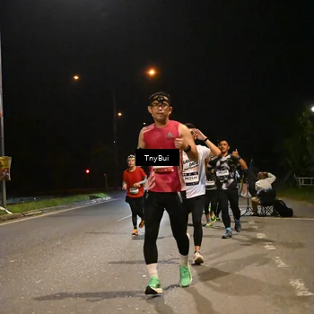 Runner Photo 7730729