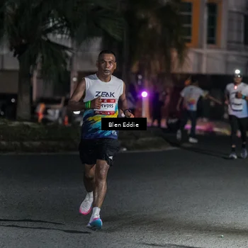 Runner Photo 7730731