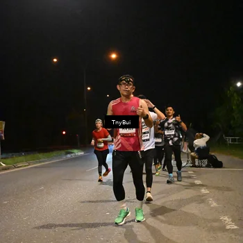 Runner Photo 7730734