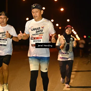 Runner Photo 7730736