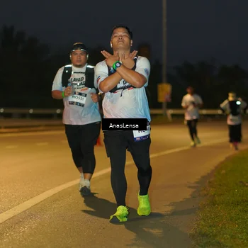 Runner Photo 7730747