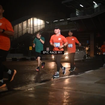 Runner Photo 7730748