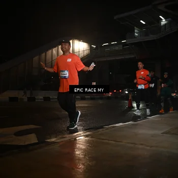 Runner Photo 7730786