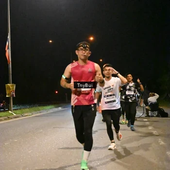 Runner Photo 7730791