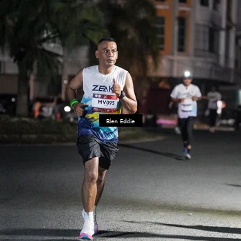Runner Photo 7730792