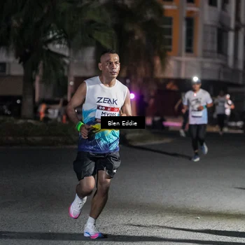 Runner Photo 7730794