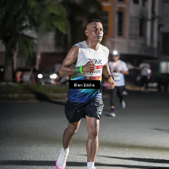 Runner Photo 7730801