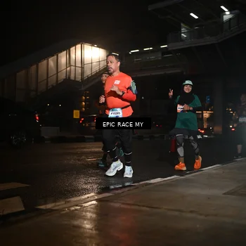 Runner Photo 7730811