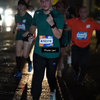 Runner Photo 7730824