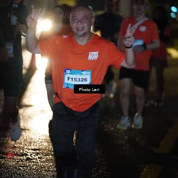 Runner Photo 7730830