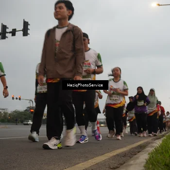 Runner Photo 7730850