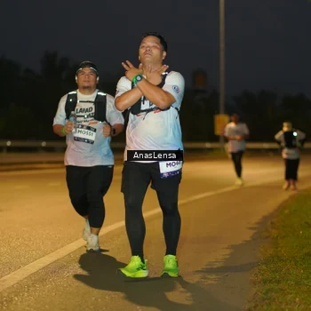 Runner Photo 7730856