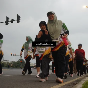 Runner Photo 7730858
