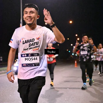 Runner Photo 7730863