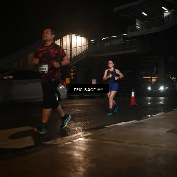Runner Photo 7730896