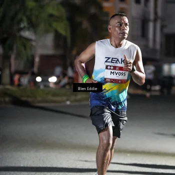 Runner Photo 7730897