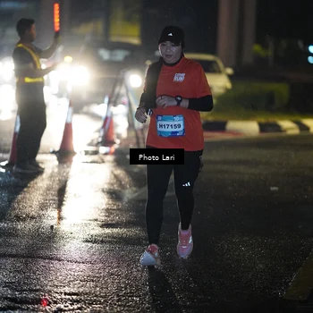 Runner Photo 7730901