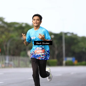 Runner Photo 7730912