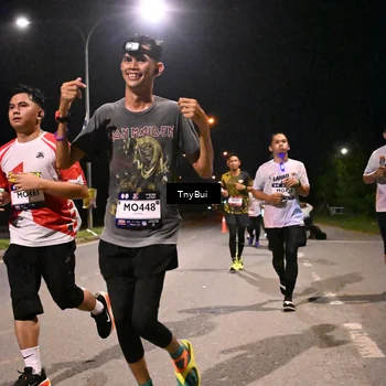 Runner Photo 7730917