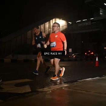 Runner Photo 7730930
