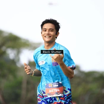 Runner Photo 7730935