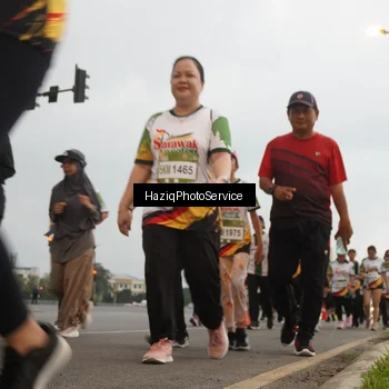 Runner Photo 7730943