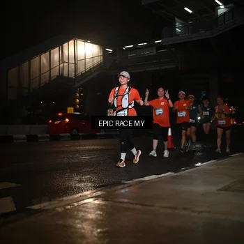 Runner Photo 7730952