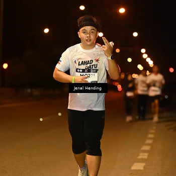 Runner Photo 7730964
