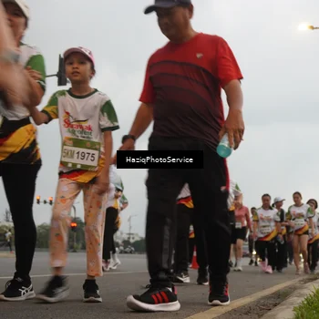 Runner Photo 7730981