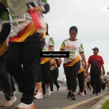 Runner Photo 7731012
