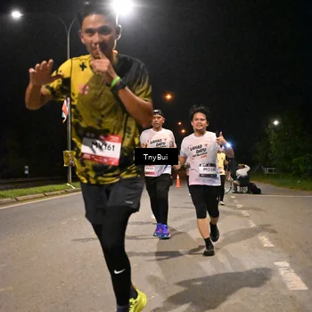 Runner Photo 7731017