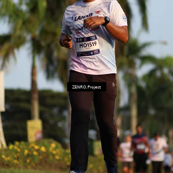 Runner Photo 7731022