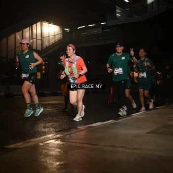 Runner Photo 7731032
