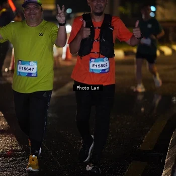 Runner Photo 7731035