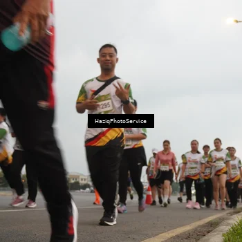 Runner Photo 7731040