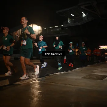 Runner Photo 7731042