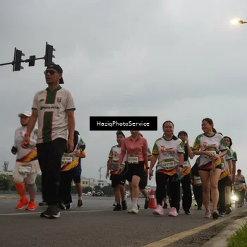 Runner Photo 7731047