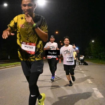 Runner Photo 7731050
