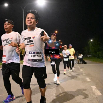 Runner Photo 7731055