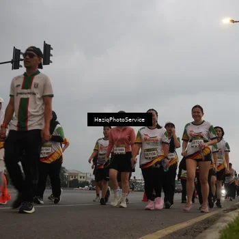 Runner Photo 7731071