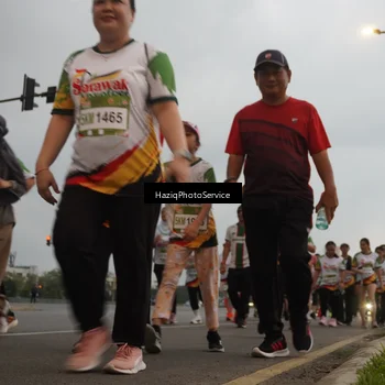 Runner Photo 7731073